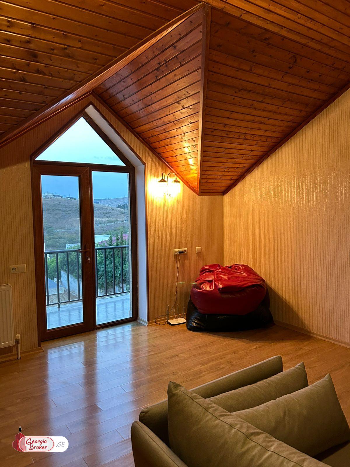 ქირავდება ახალი გარემონტებული 9 ოთახიანი აგარაკი წავკისში