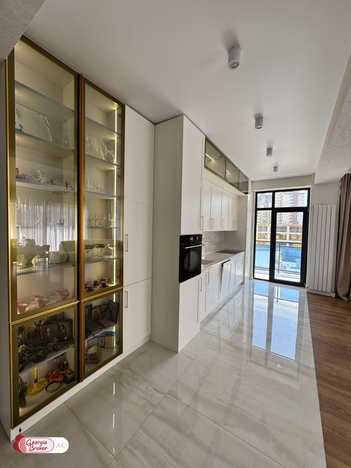 იყიდება ახალი აშენებული 4 ოთახიანი ბინა დიდ დიღომში