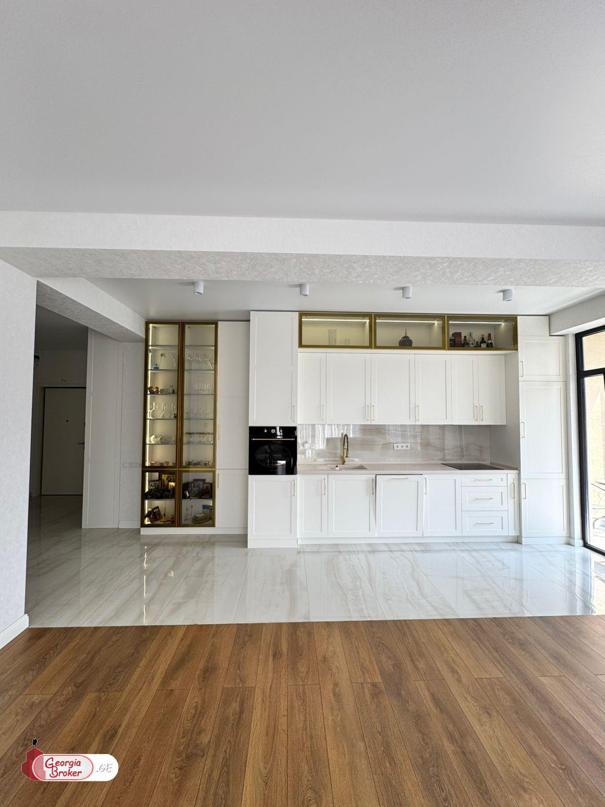 იყიდება ახალი აშენებული 4 ოთახიანი ბინა დიდ დიღომში