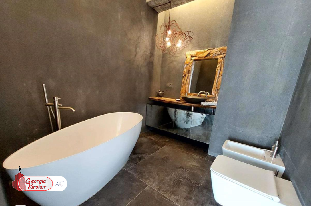 იყიდება ახალი გარემონტებული 3 ოთახიანი ბინა დომუსში, თამარაშვილზე