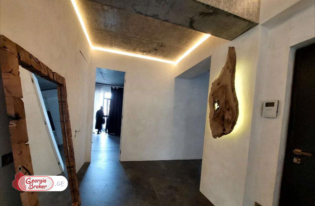 იყიდება ახალი გარემონტებული 3 ოთახიანი ბინა დომუსში, თამარაშვილზე