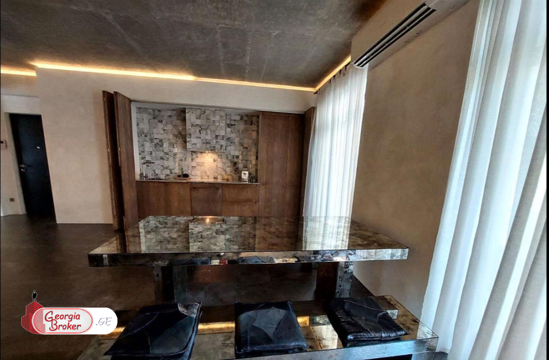 იყიდება ახალი გარემონტებული 3 ოთახიანი ბინა დომუსში, თამარაშვილზე