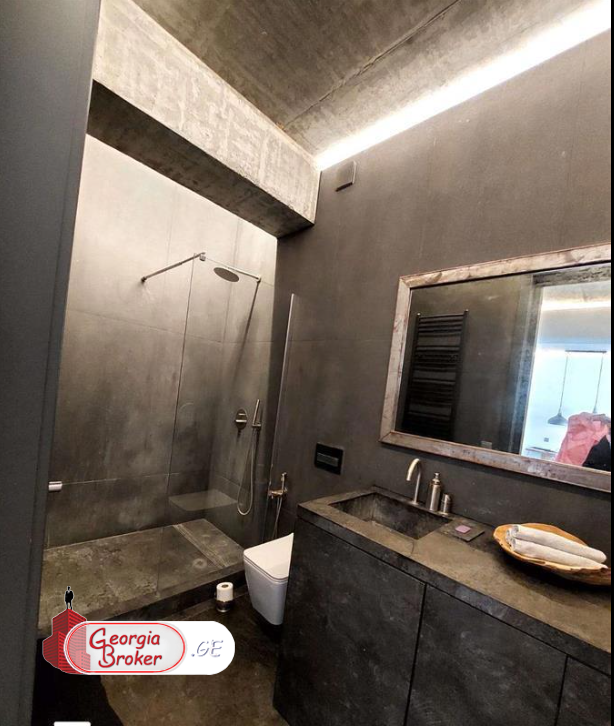 იყიდება ახალი გარემონტებული 3 ოთახიანი ბინა დომუსში, თამარაშვილზე