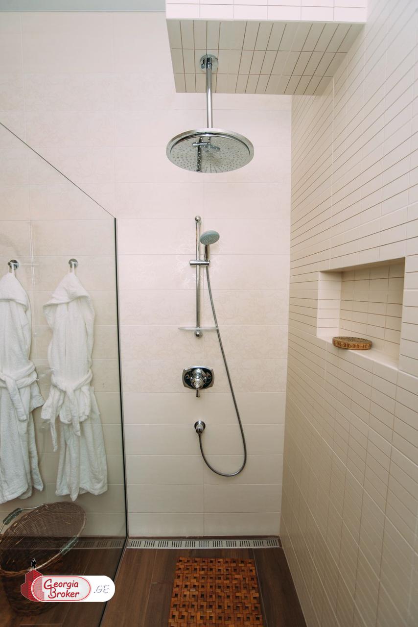 nearly repaired 2-room apartment for rent