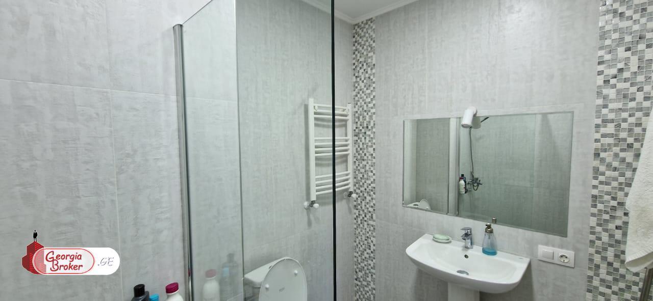 в аренду дом с новым ремонтом 5-комнат