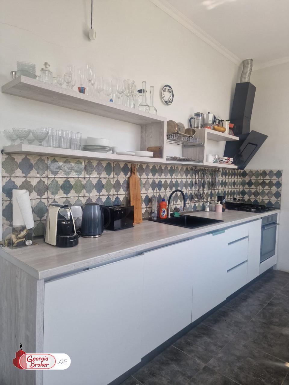 в аренду дом с новым ремонтом 5-комнат