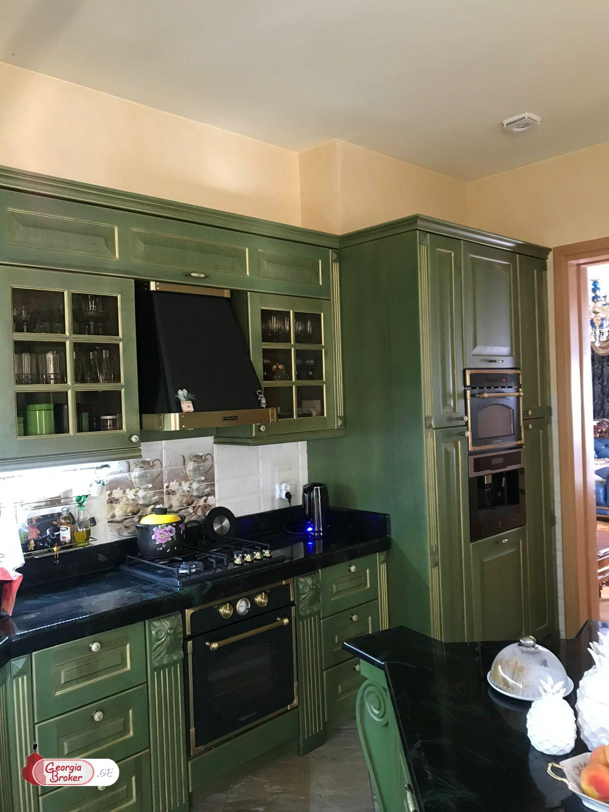 nearly repaired 12-room house for sale