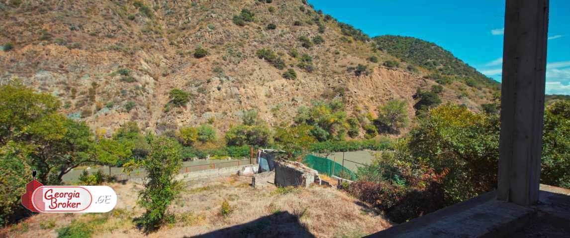 იყიდება ახალი აშენებული 9 ნომრიანი სასტუმრო არმაზში