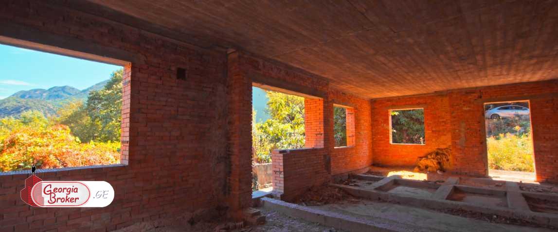 new build 9-room house for sale