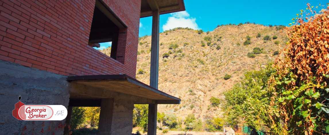 new build 9-room house for sale