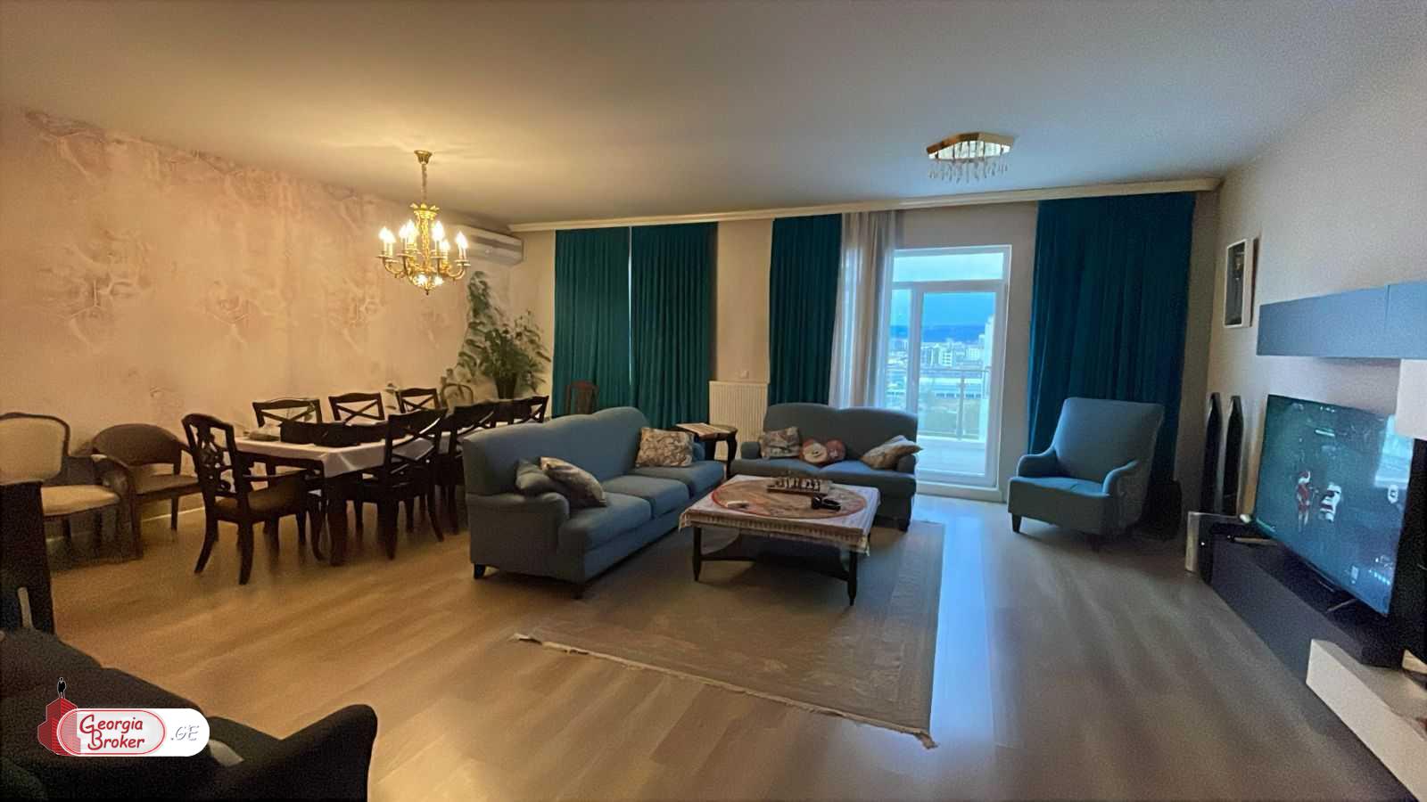 იყიდება ახალი გარემონტებული 7 ოთახიანი ბინა   "მწვანე ალმასში"