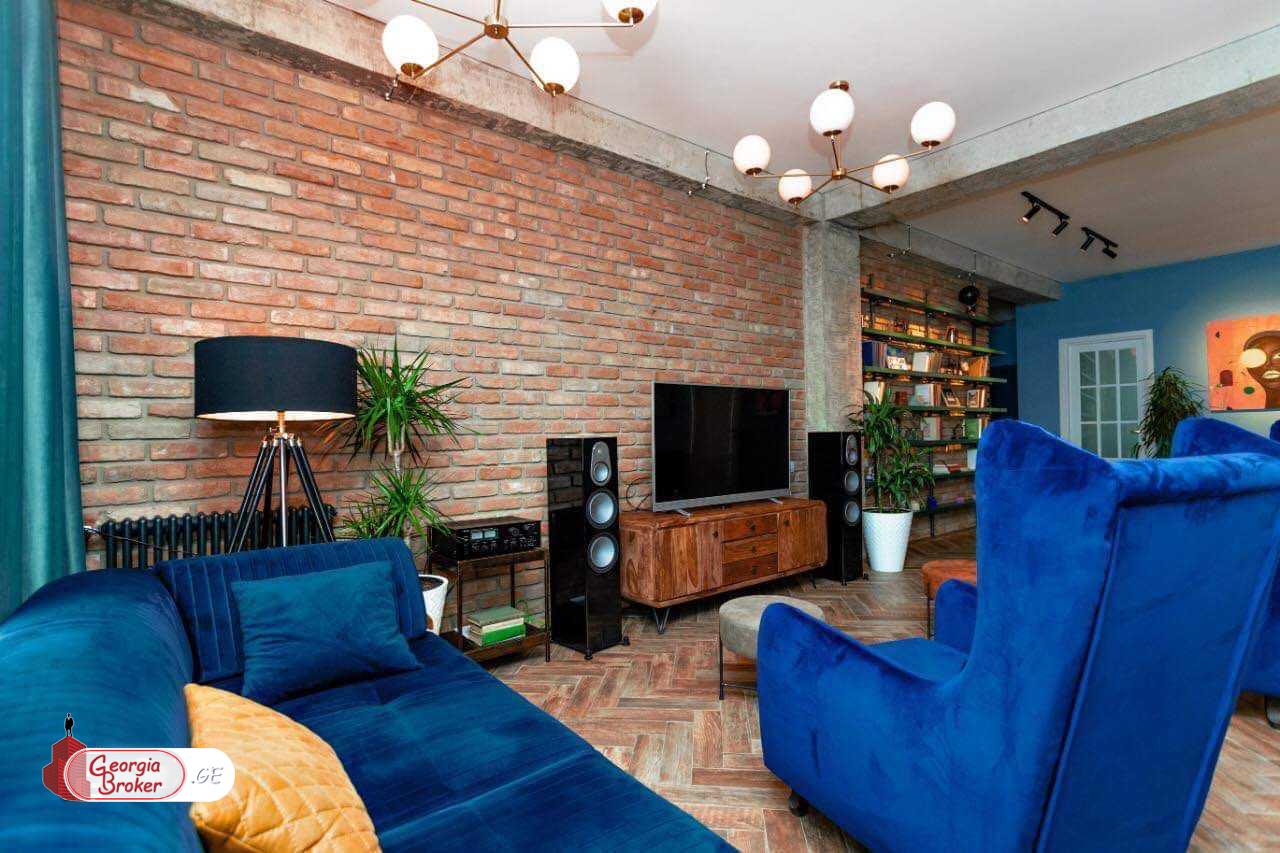 продается квартира с новым ремонтом 3-комнаты