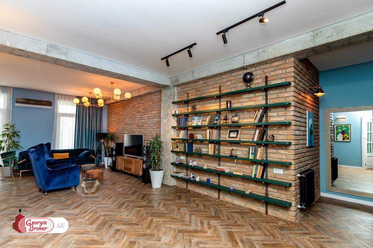 продается квартира с новым ремонтом 3-комнаты