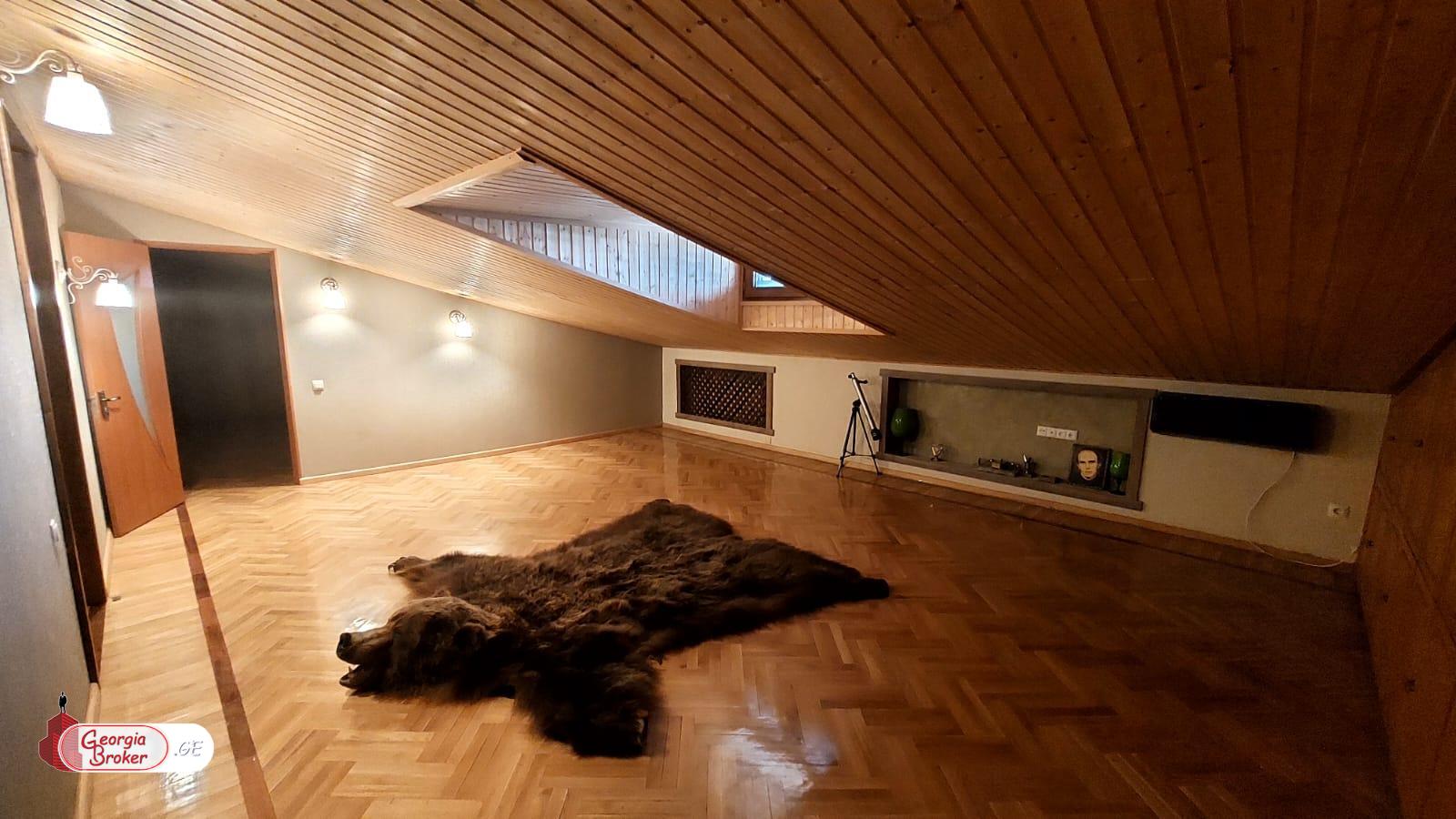 იყიდება ახალი გარემონტებული 11 ნომრიანი სასტუმრო ნაძალადევში