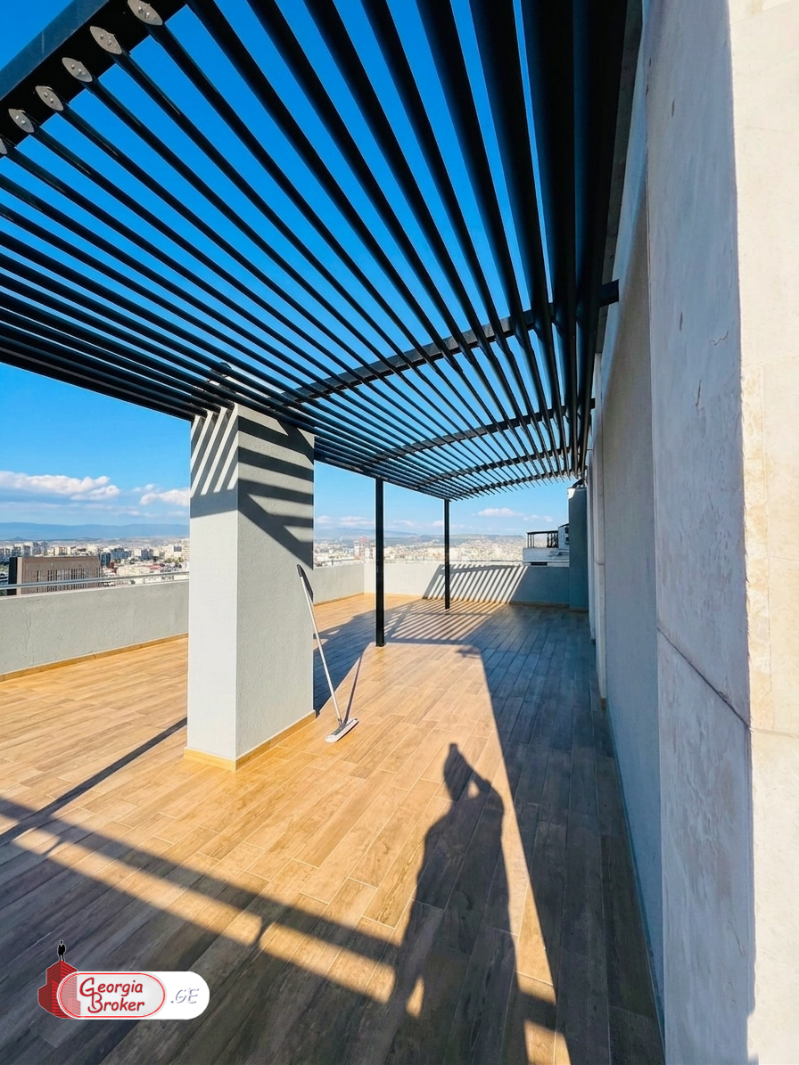 продается квартира с новым ремонтом 6-комнат