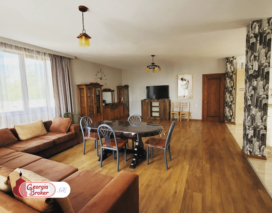 იყიდება  15 ნომრიანი სასტუმრო თბილისის ზღვაზე