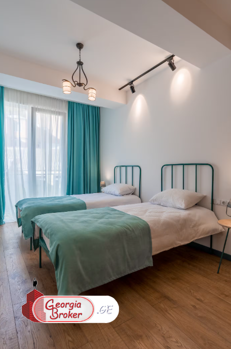 ქირავდება ახალი გარემონტებული 3 ოთახიანი ბინა სოლოლაკში