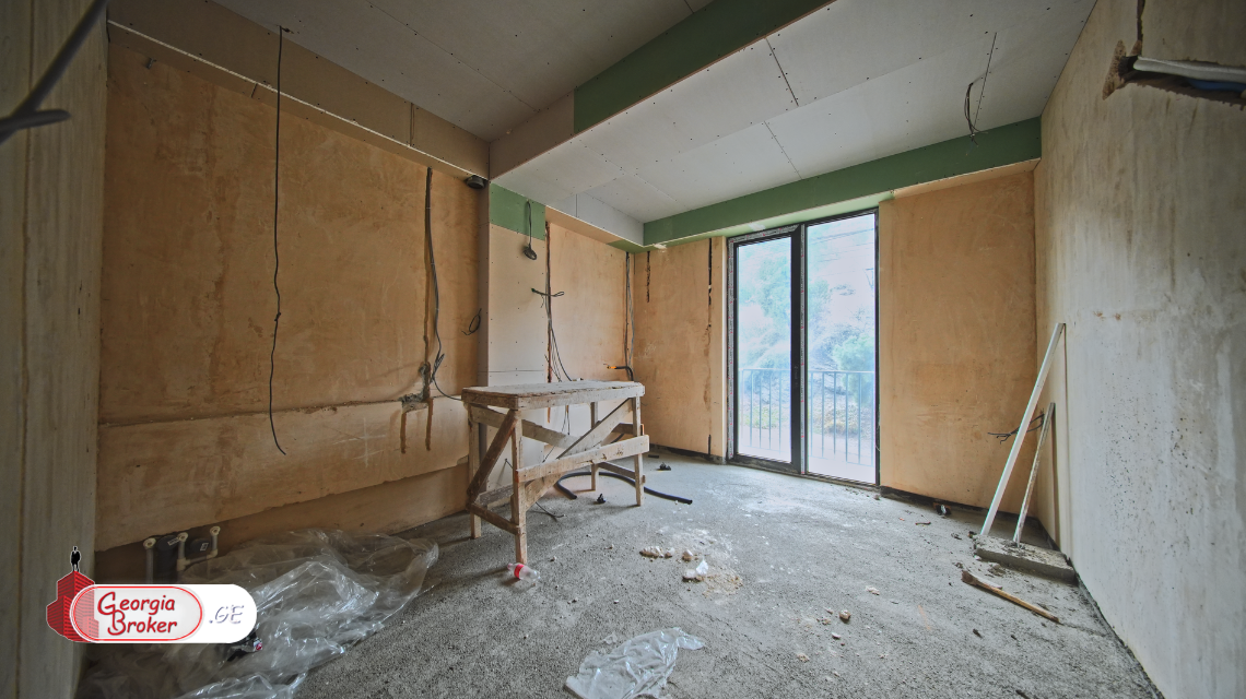 იყიდება ახალი აშენებული 5 ოთახიანი ბინა მთაწმინდაზე