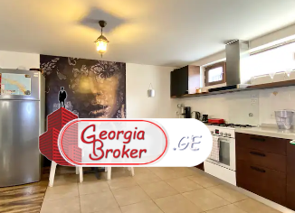 продается дом с новым ремонтом 14-комнат