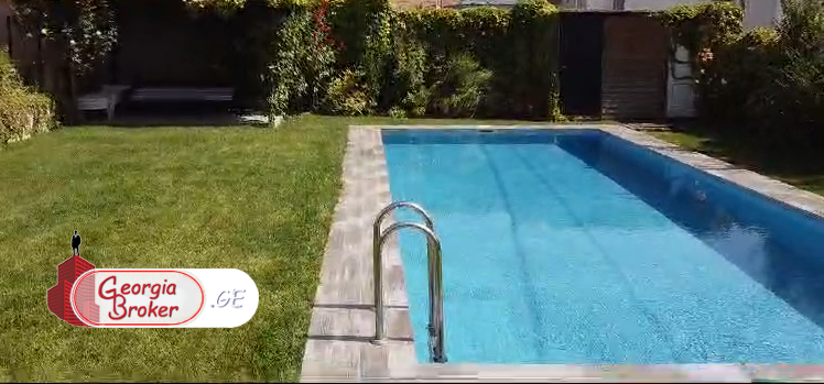 в аренду дом с новым ремонтом 8-комнат