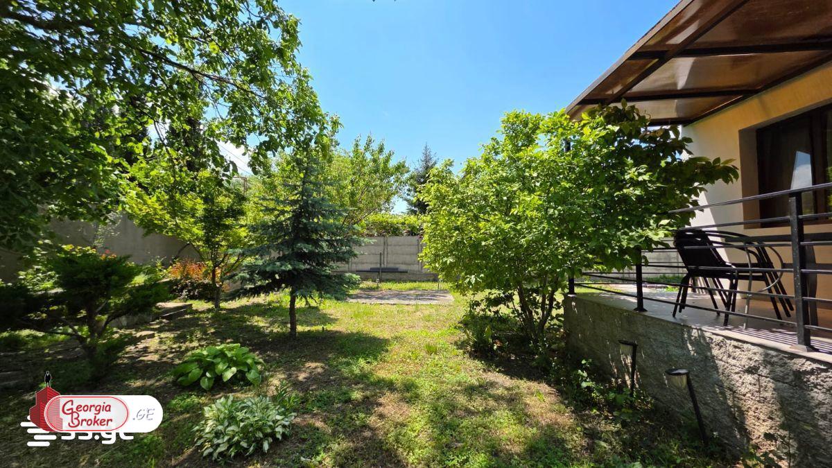 nearly repaired 5-room house for sale