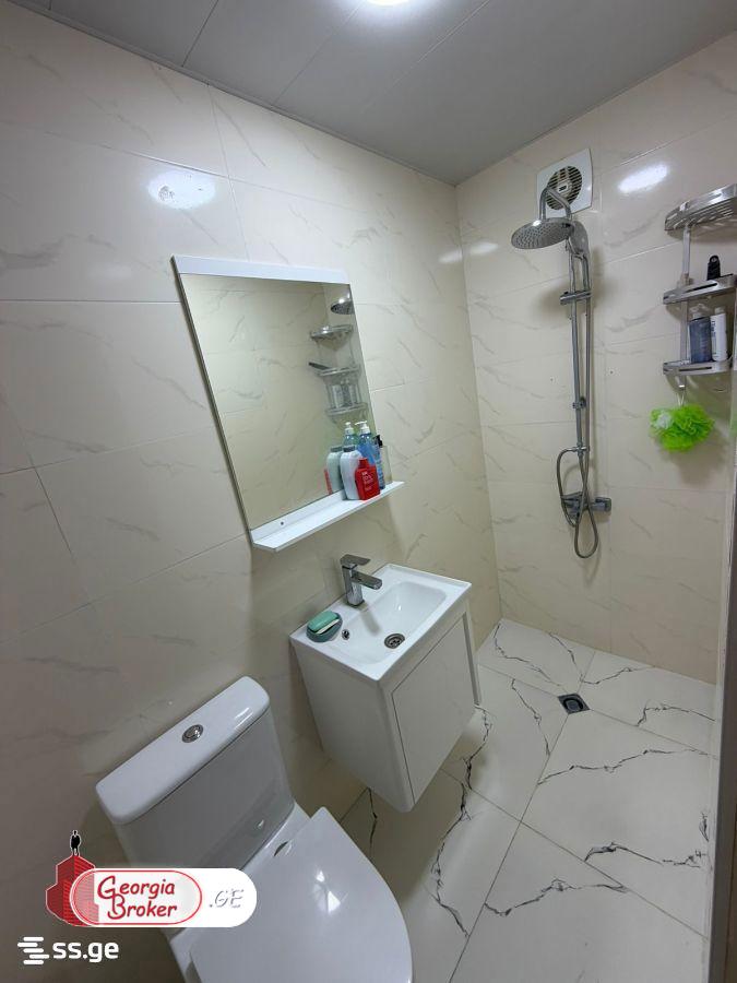 nearly repaired 5-room house for sale
