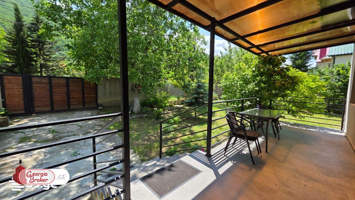 nearly repaired 5-room house for sale