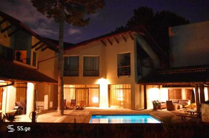 ქირავდება ახალი გარემონტებული 7 ოთახიანი სახლი  წყნეთში