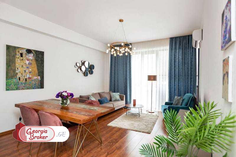 იყიდება ახალი გარემონტებული 2 ოთახიანი ბინა ვაკეში