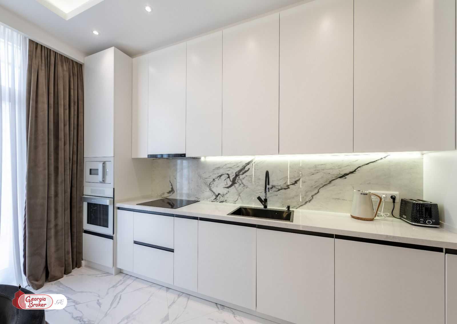 nearly repaired 6-room apartment for sale