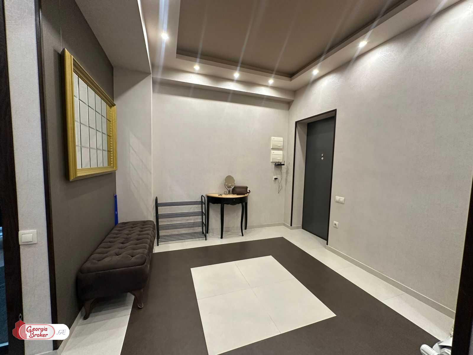 nearly repaired 5-room apartment for sale