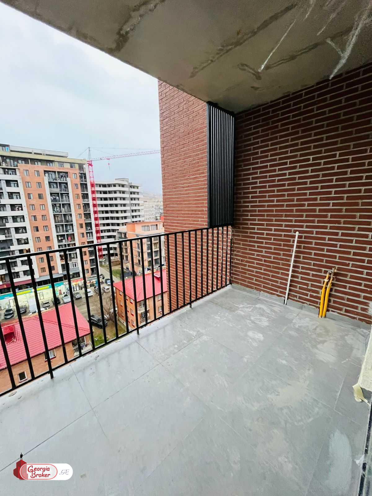 nearly repaired 3-room apartment for sale