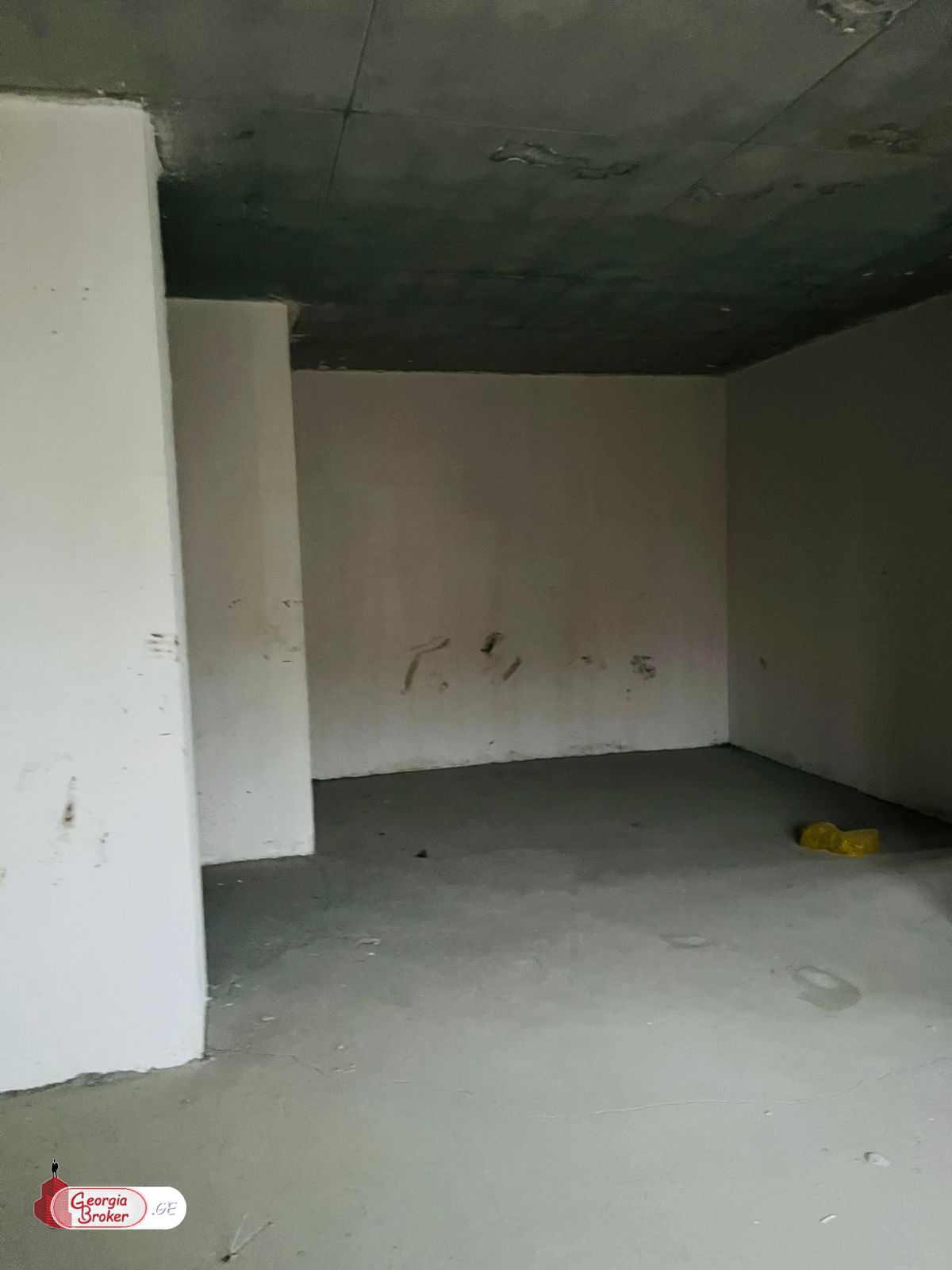 nearly repaired 3-room apartment for sale