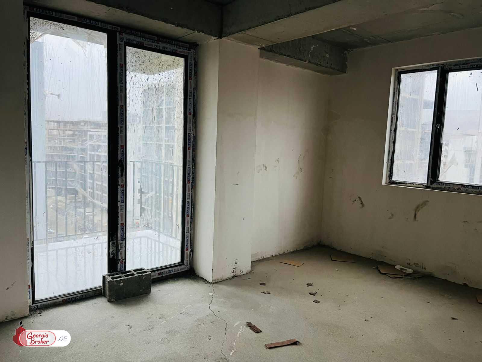 nearly repaired 3-room apartment for sale