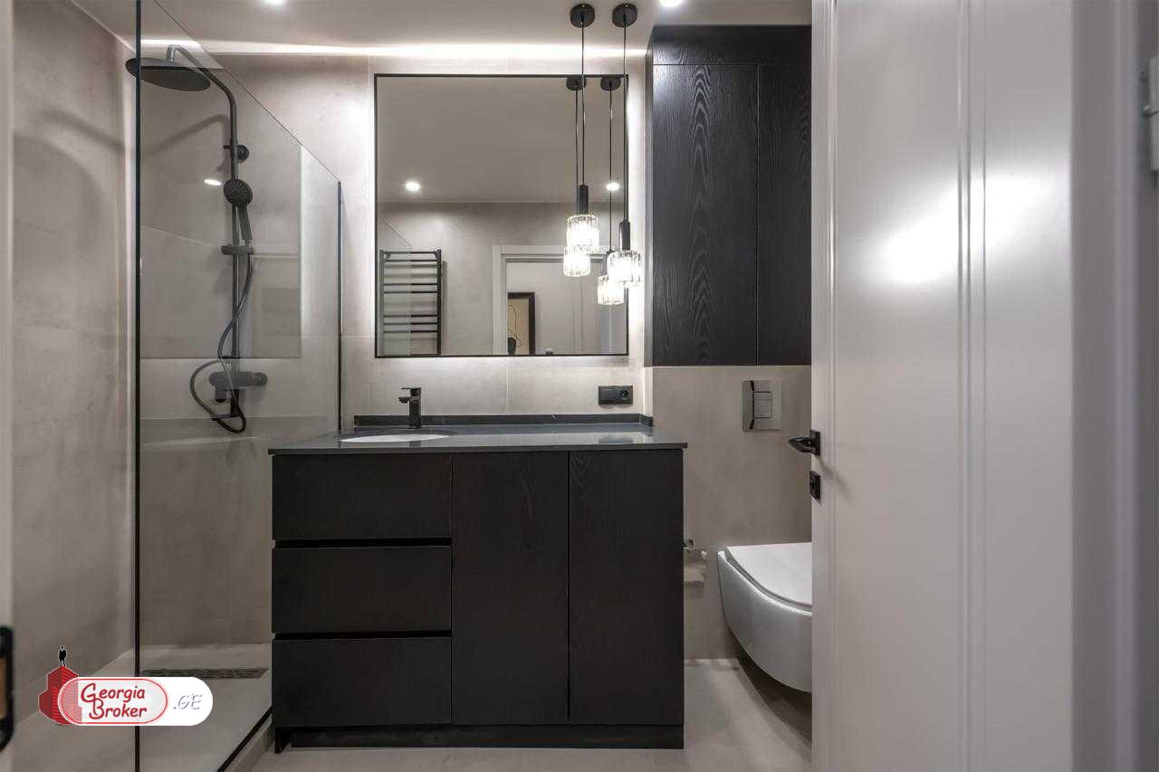 იყიდება ახალი გარემონტებული 3 ოთახიანი ბინა  "პარკ ჰოუმში" ,   ვაკეში