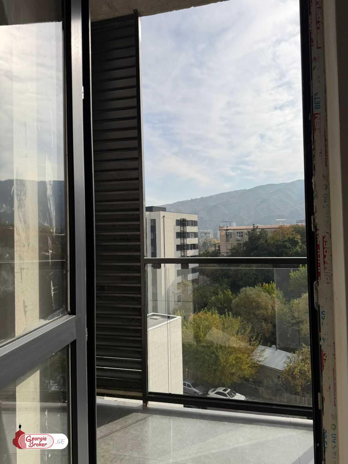 იყიდება ახალი აშენებული 2 ოთახიანი ბინა   "ორთაჭალა ჰილსში"