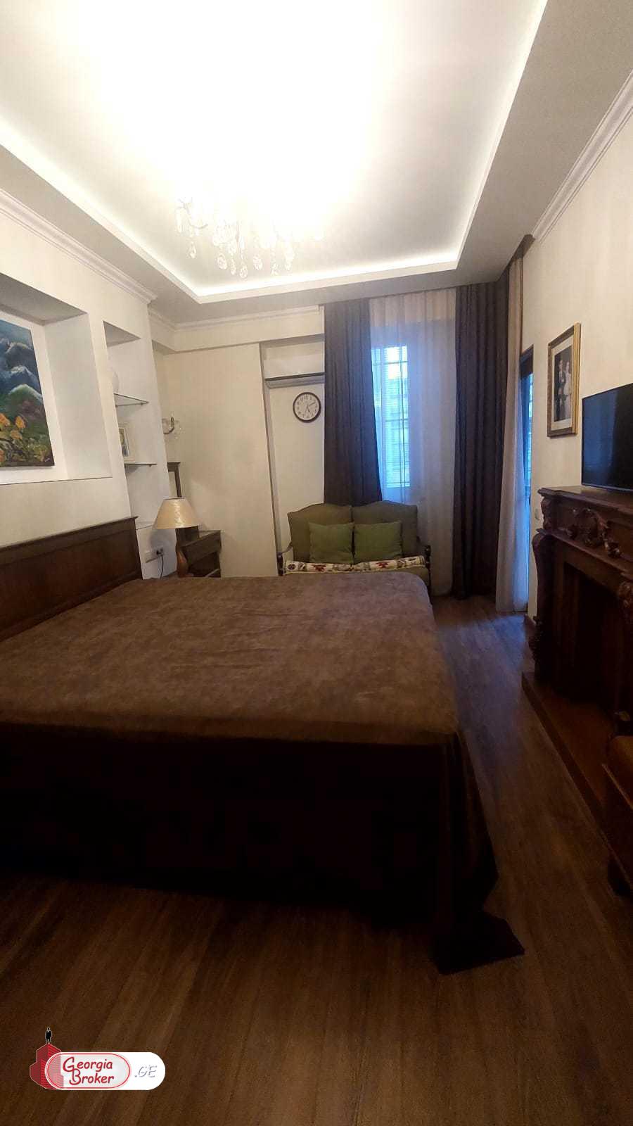 იყიდება ახალი გარემონტებული 5 ოთახიანი ბინა აბანოთუბანში