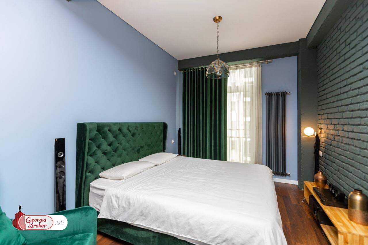 nearly repaired 3-room apartment for sale