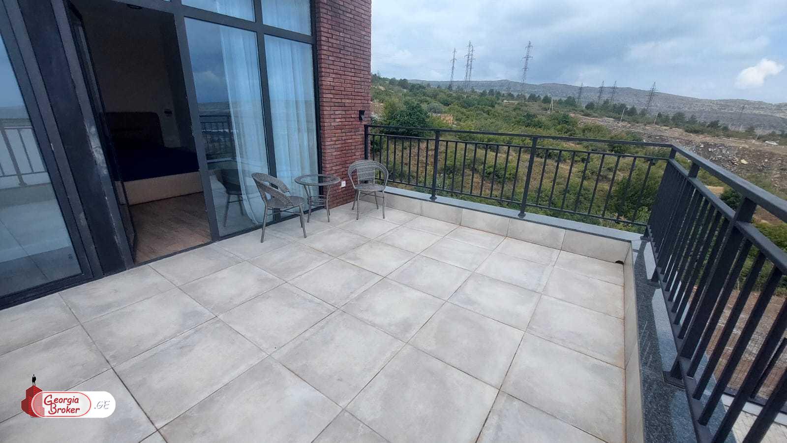 nearly repaired 8-room house for sale