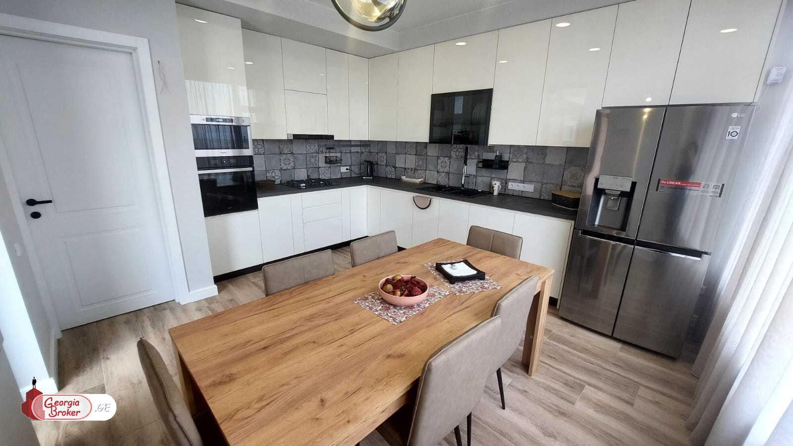 nearly repaired 8-room house for sale