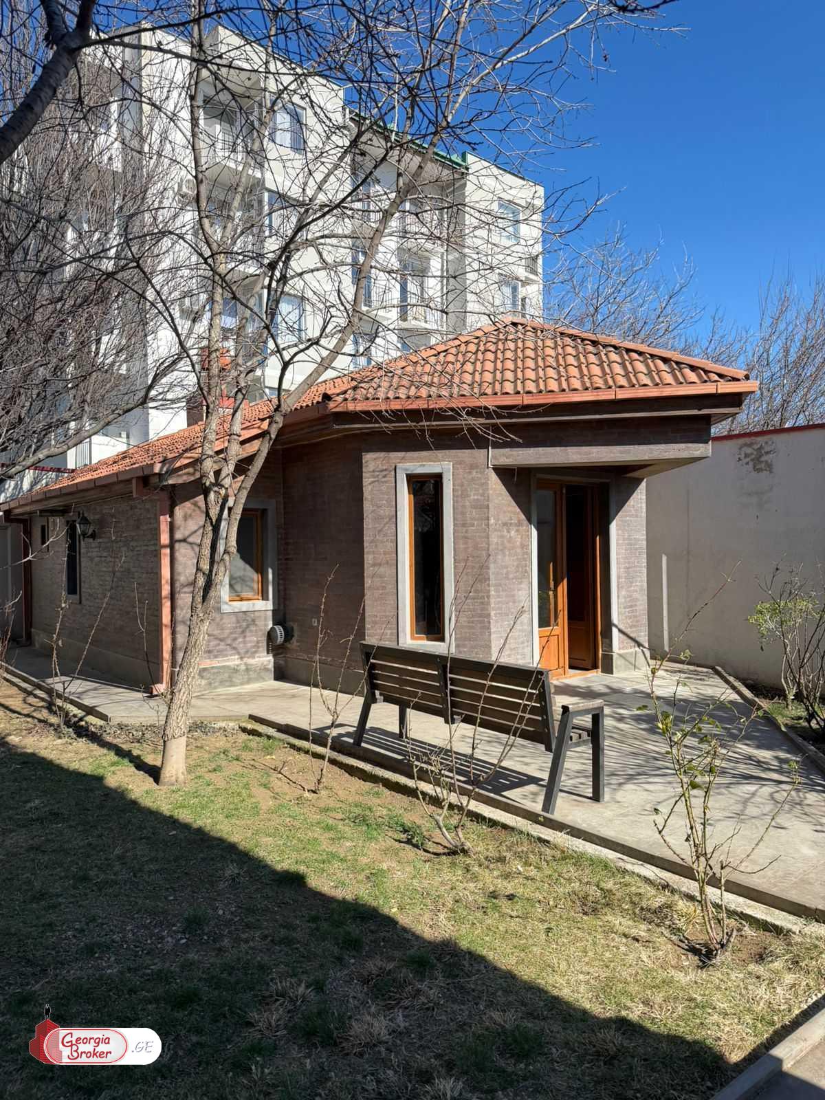 nearly repaired 9-room house for sale