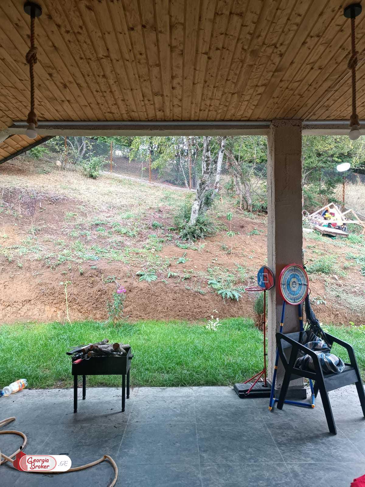 продается дом с новым ремонтом 6-комнат