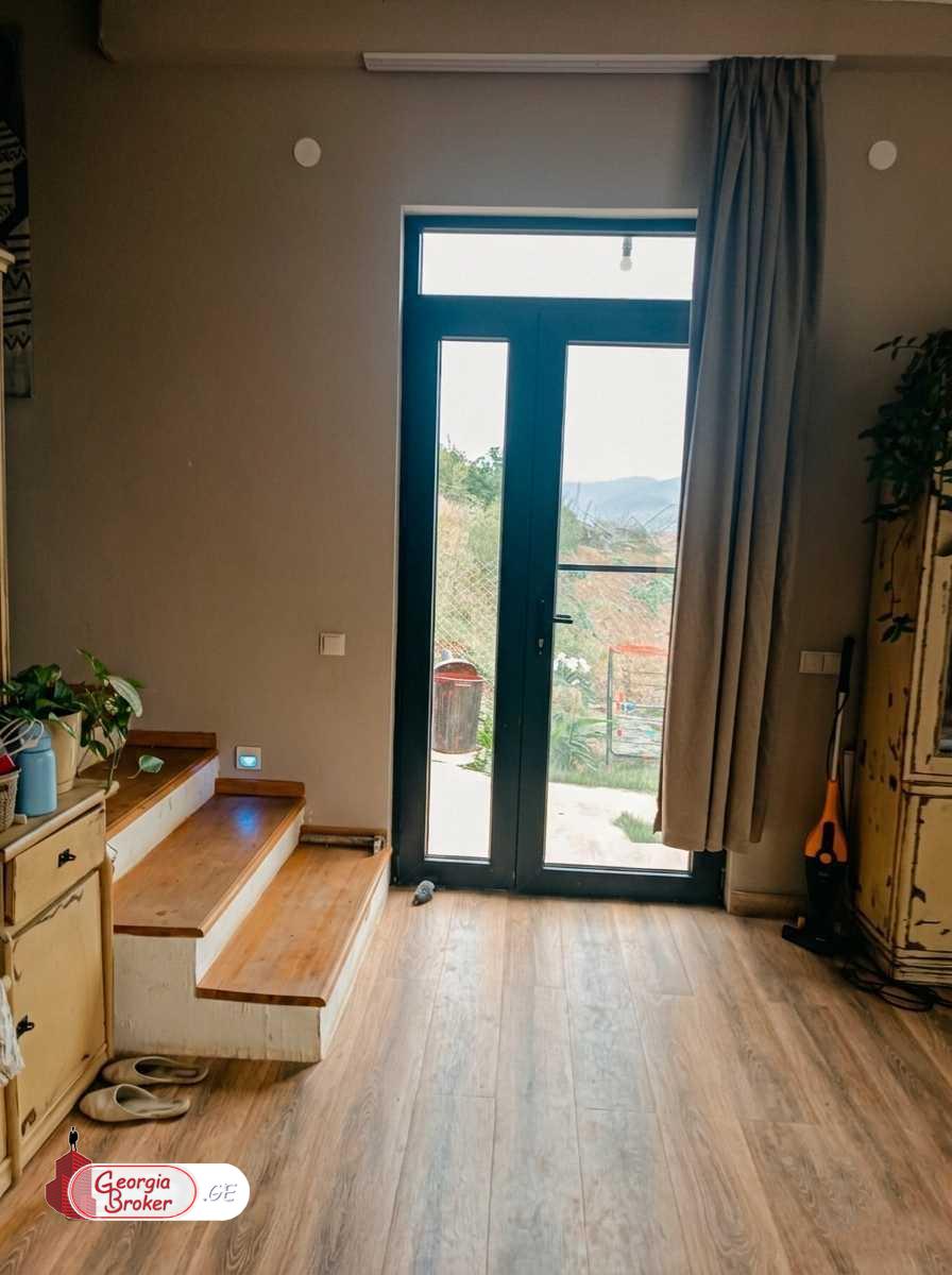 nearly repaired 6-room house for sale