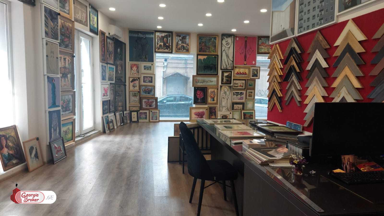 ქირავდება ახალი გარემონტებული  უნივერსალური ფართი ვერაზე