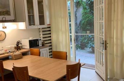 nearly repaired 10-room house for sale