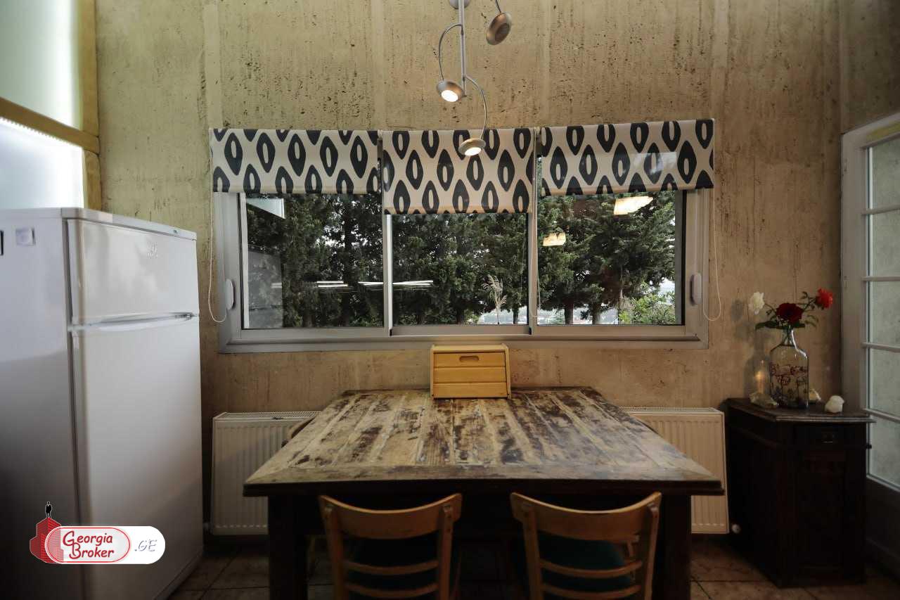 ქირავდება ახალი გარემონტებული 5 ოთახიანი სახლი ქოშიგორაზე