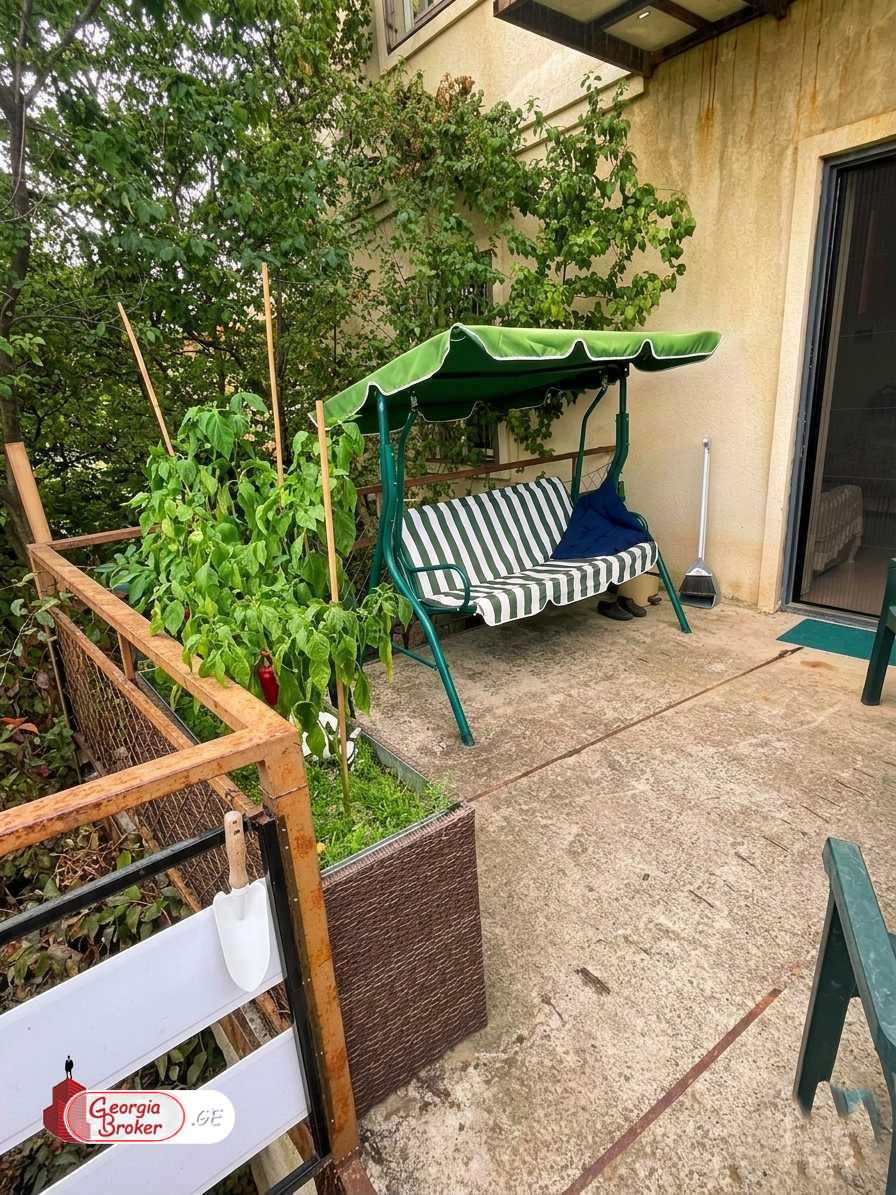 იყიდება ახალი გარემონტებული 7 ოთახიანი აგარაკი წყნეთში