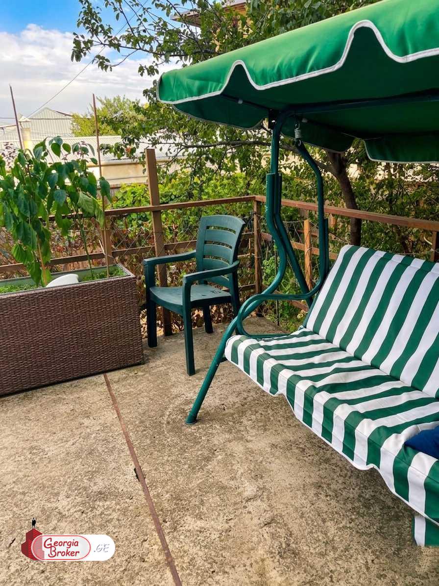 იყიდება ახალი გარემონტებული 7 ოთახიანი აგარაკი წყნეთში