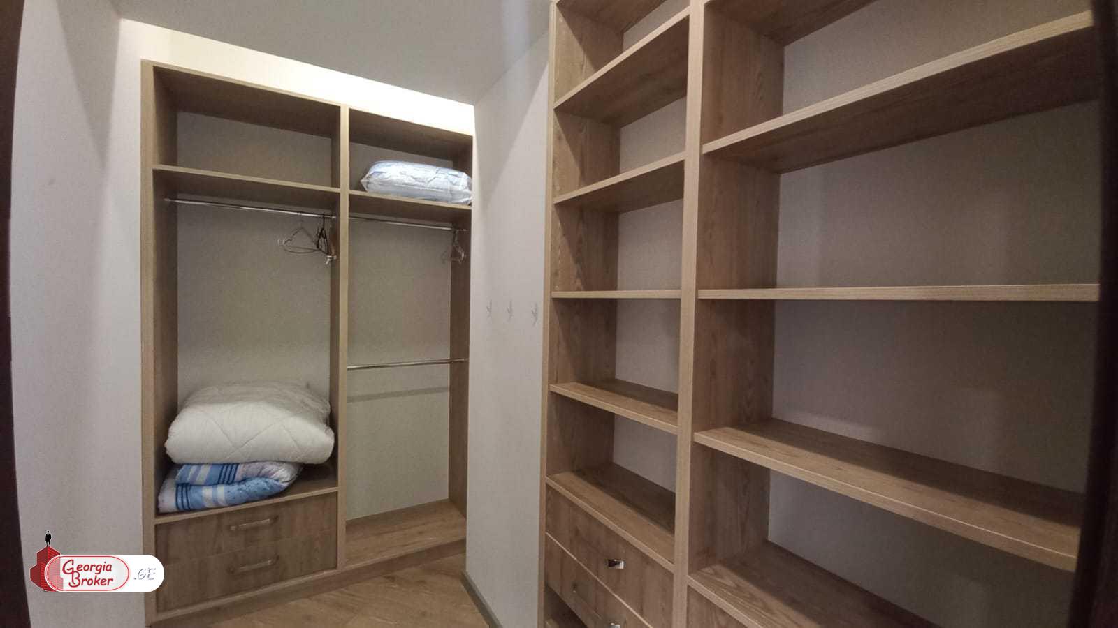 ქირავდება ახალი გარემონტებული 14 ოთახიანი სახლი ქოშიგორაში