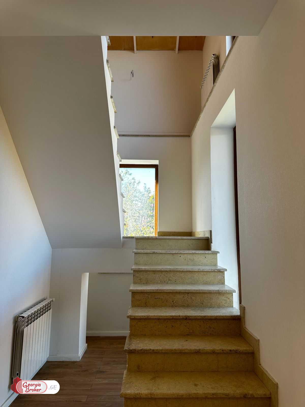 nearly repaired 8-room house for sale